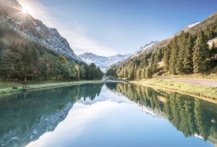Sonnenaufgang am Gänglesee in Liechtenstein