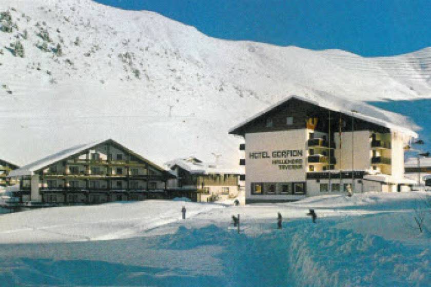 Historisches Foto Hotel Gorfion im Schnee