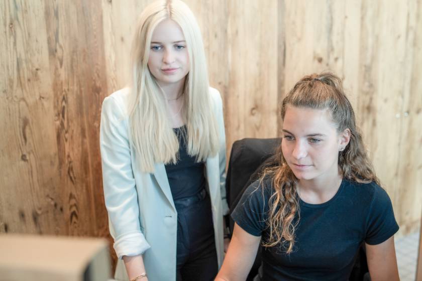 Rezeption im Familienhotel Gorfion in Liechtenstein